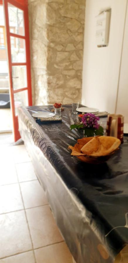 L'Huile Et L'Eau Apartman Antraigues Kültér fotó
